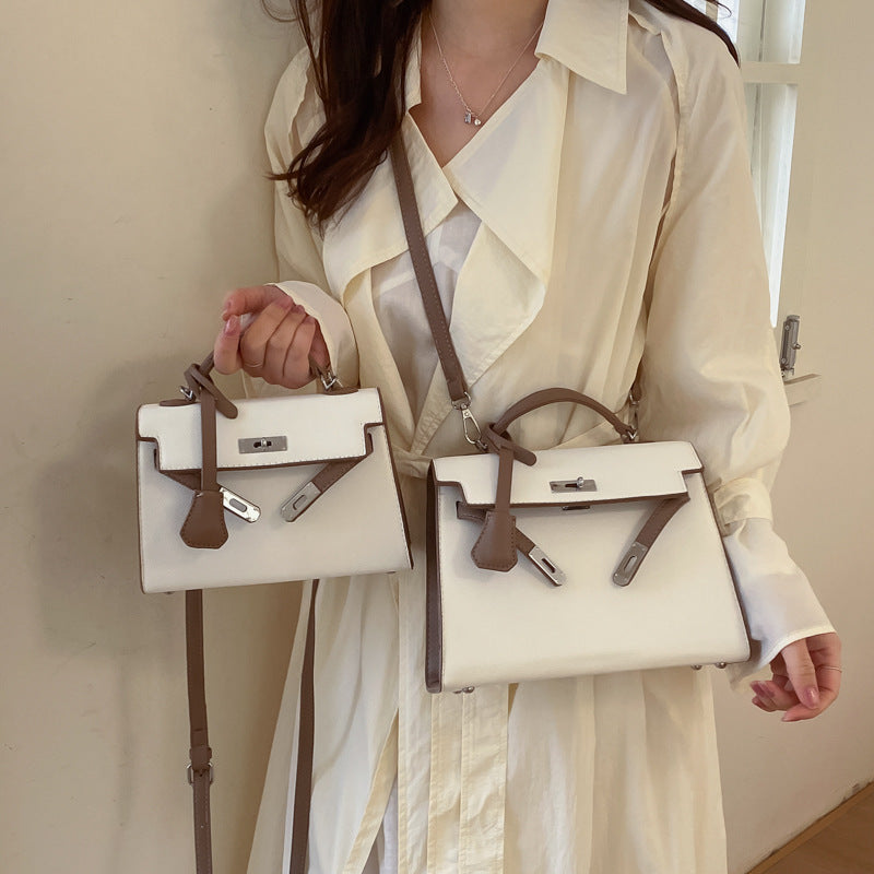 Women's Retro Commuter Summer Popular Fashion Twist Tote Bag