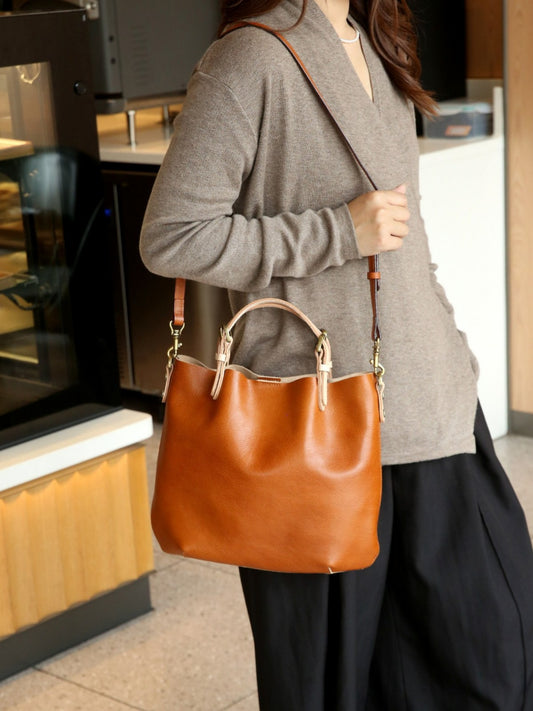 Women's First Layer Vegetable Tanning Leather Retro Commuter Genuine Tote Bag