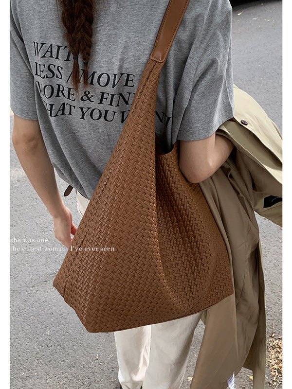 Women's Retro Large Capacity Commuter Simple Fashion Underarm Bag