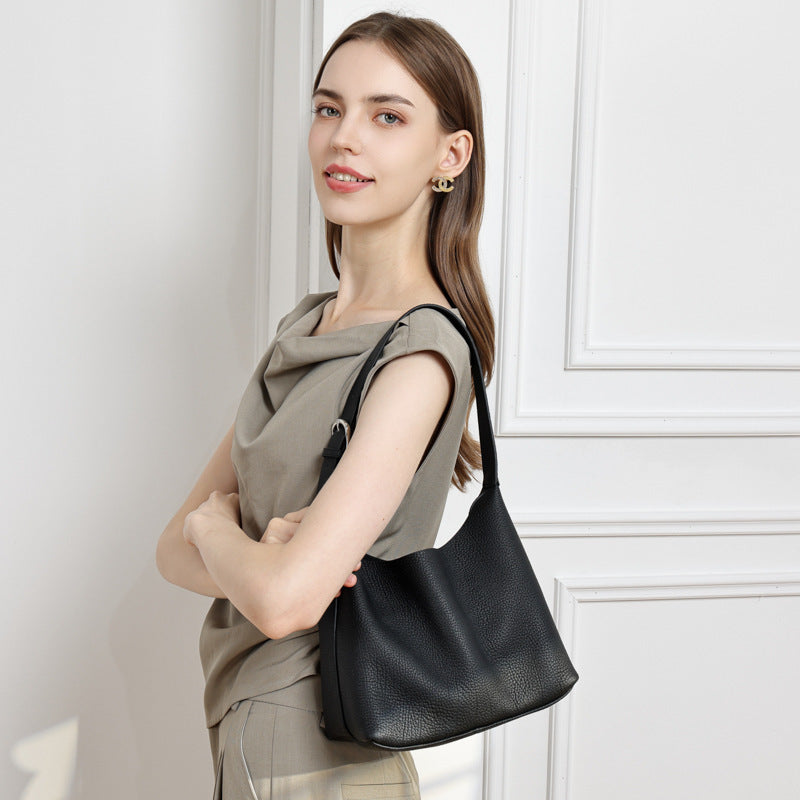 Women's First Layer Cowhide Simple Elegant Commuter Bucket Bags