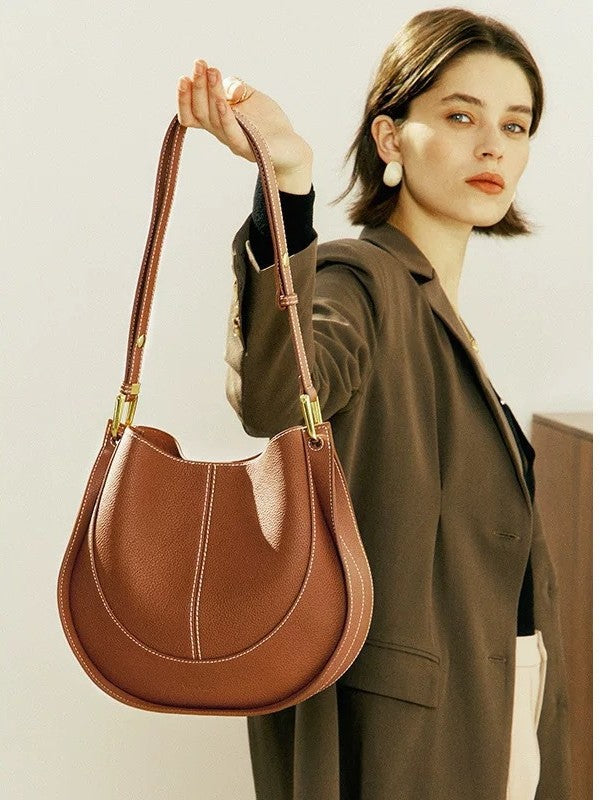 Women's Special Interest Light Luxury High-grade Saddle Style Large Capacity Leisure Women's Shoulder Bag