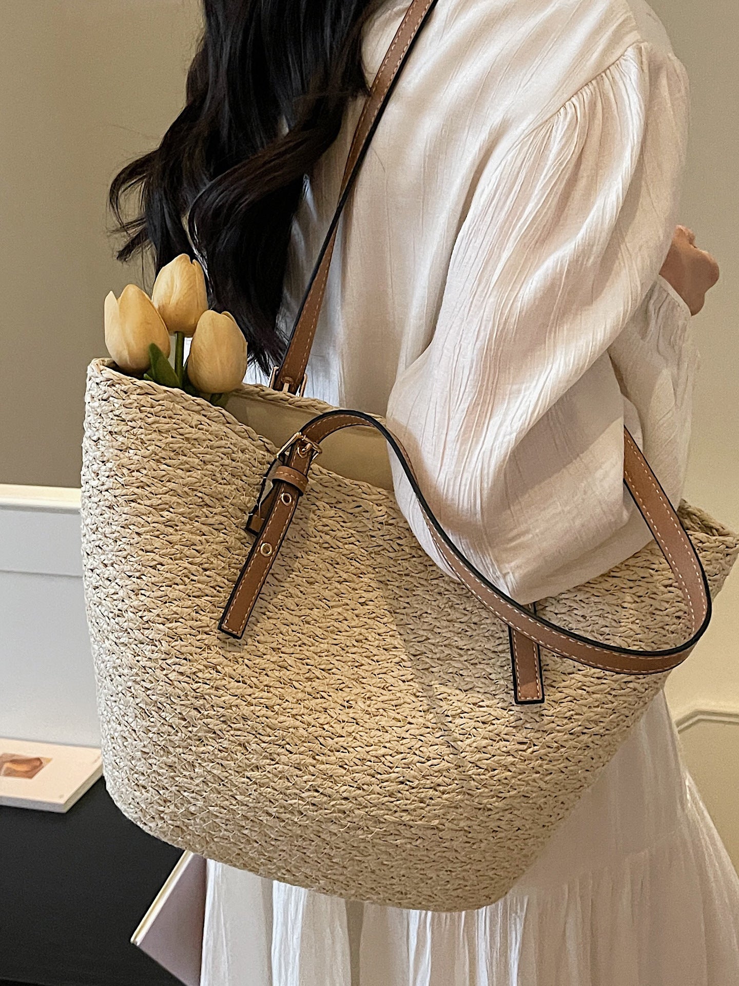 Women's Large Capacity Straw Underarm Shopping Basket Bags