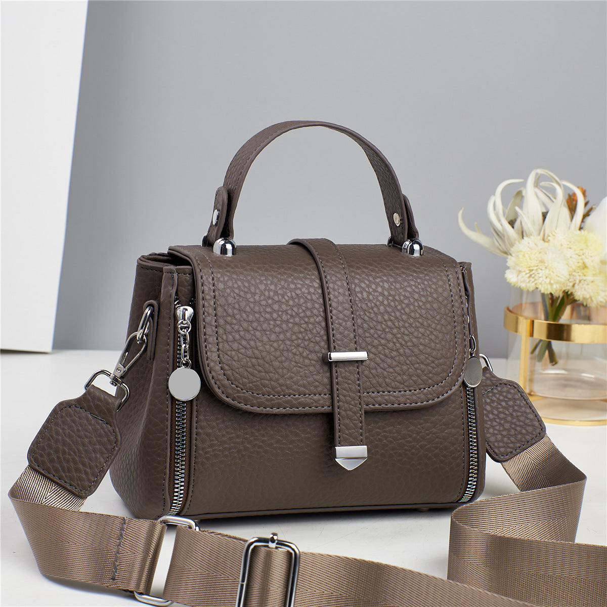 Graceful Cool Women's Portable Fashion Trendy Bags