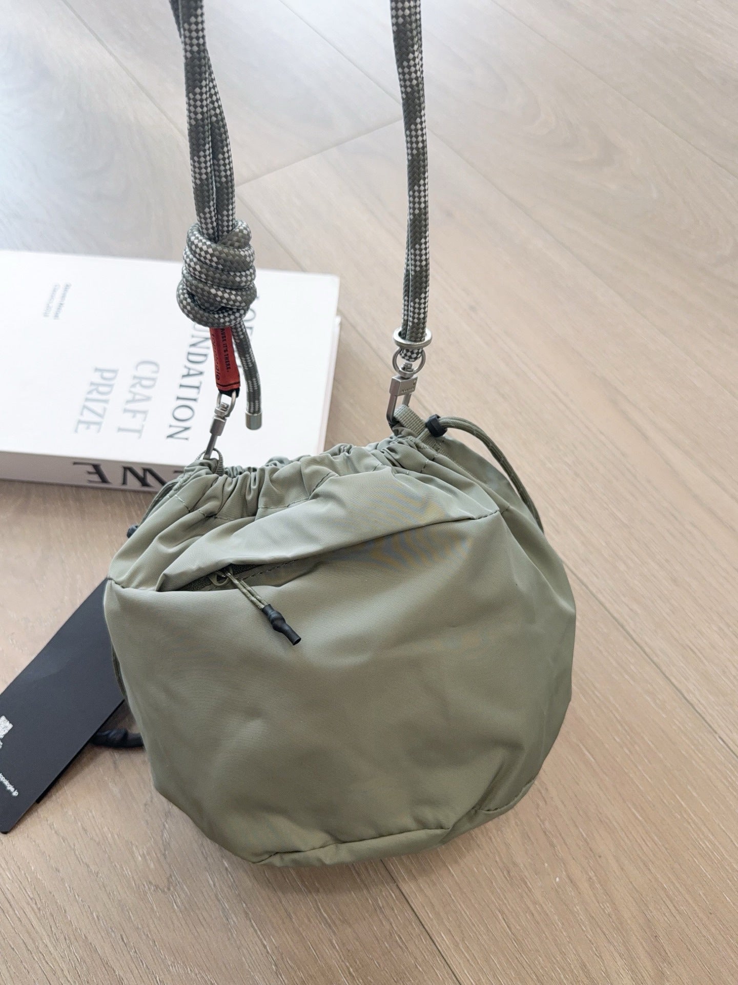 Women's & Men's Water Bottle Portable Type Bucket Bags