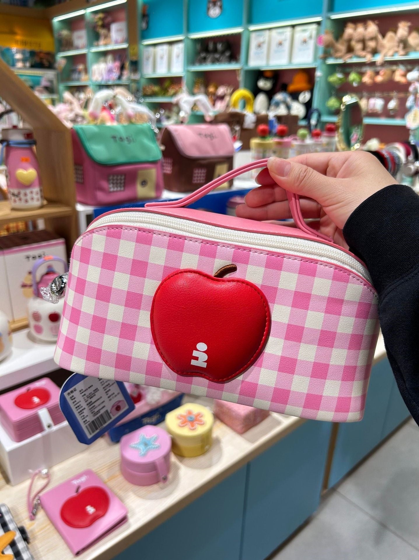 Imagine Apple Bulging Cute Waterproof Portable Cosmetic Bags