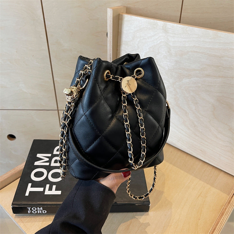 Women's Spring Rhombus Chain Portable Graceful Texture Bucket Bag