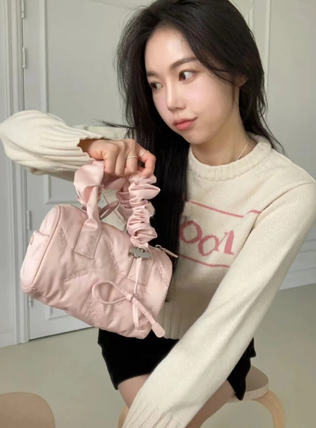 Classy Women's Niche Live Broadcast Embroidered Bags