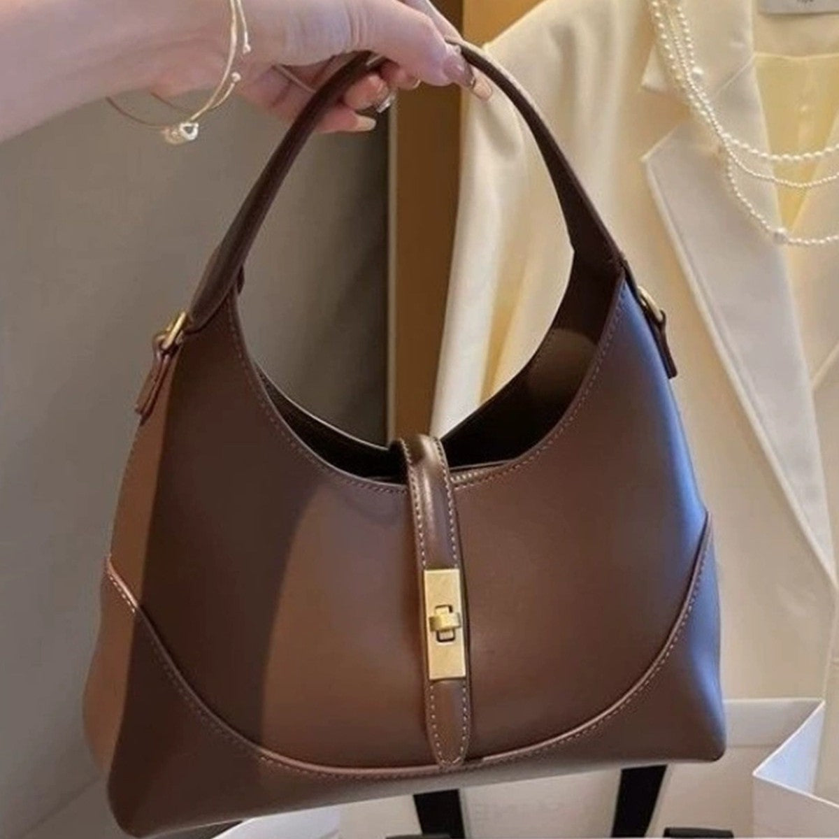 Women's Exquisite Color Contrast Patchwork Design Fashion Elegant Graceful Large Capacity Bags