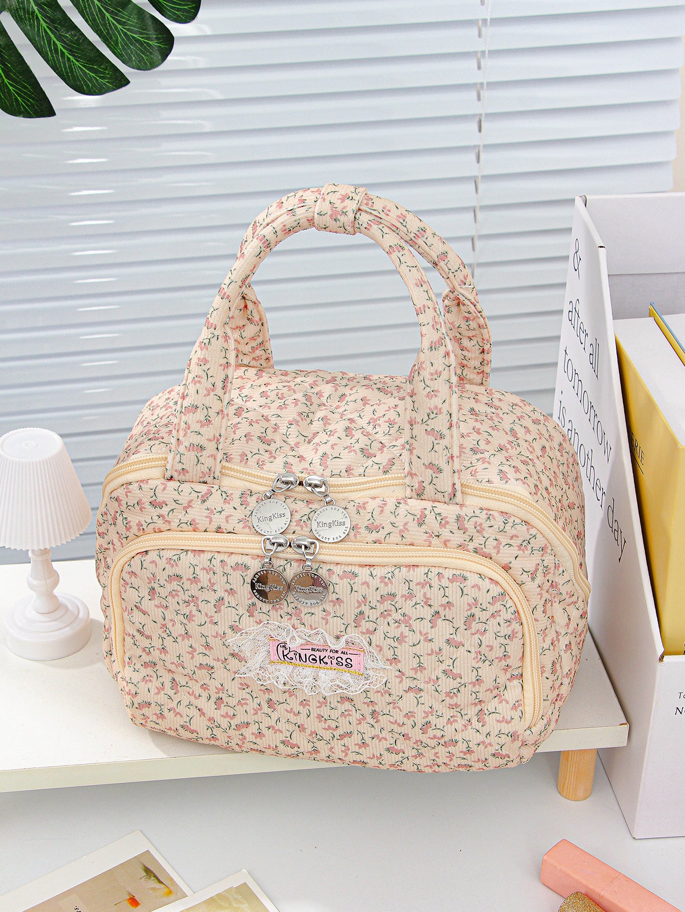 Women's Daily Floral Wash Portable Cosmetics Storage Large Makeup Bag