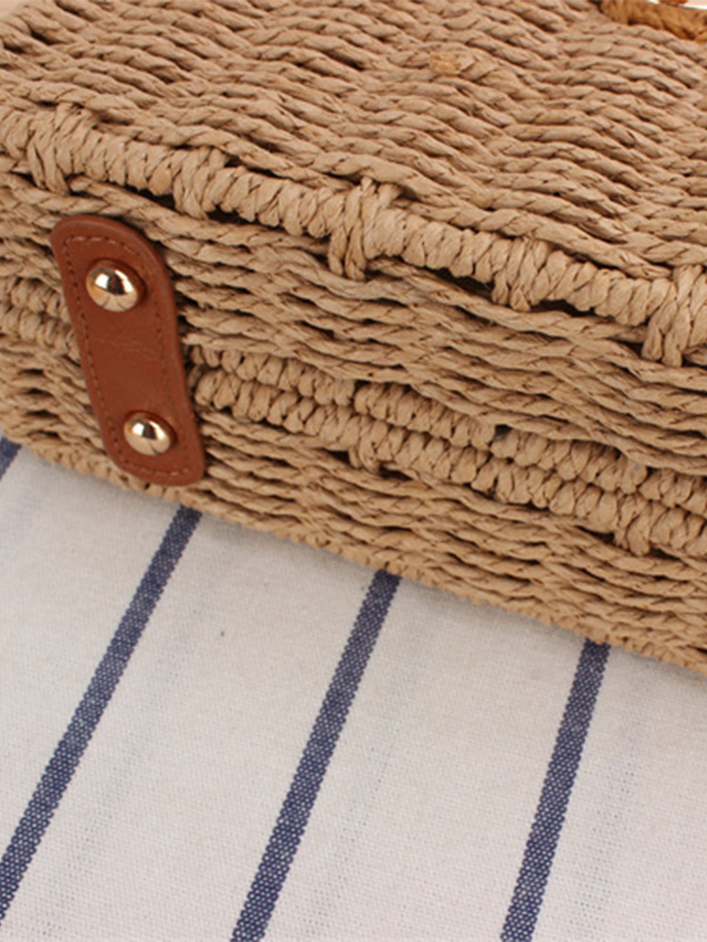 Niche Woven Stitching Leather Flip Box Women's Messenger Bag