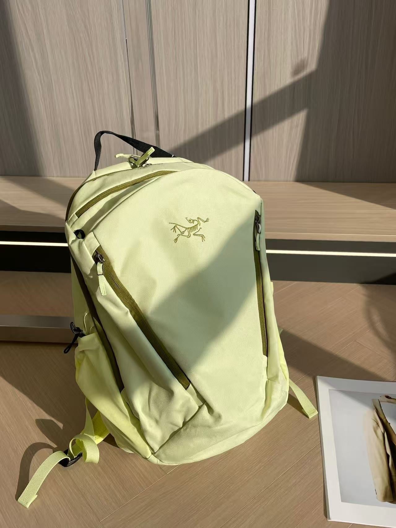 Women's & Men's Multifunctional High Quality Bird Women's Backpack