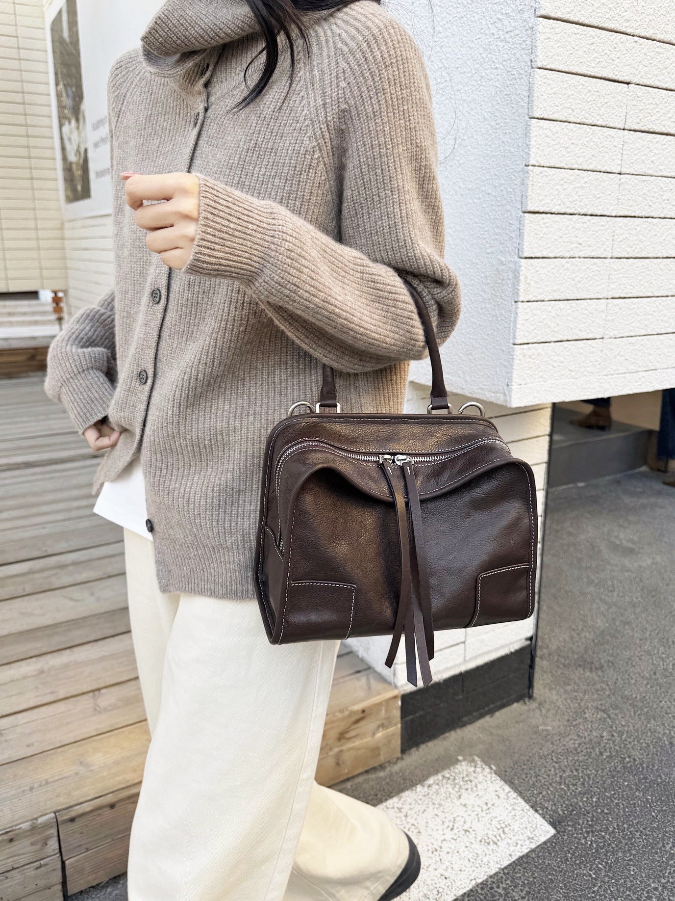Women's Tanned Leather Cowhide Bowling Boston High-grade Large Tote Bag