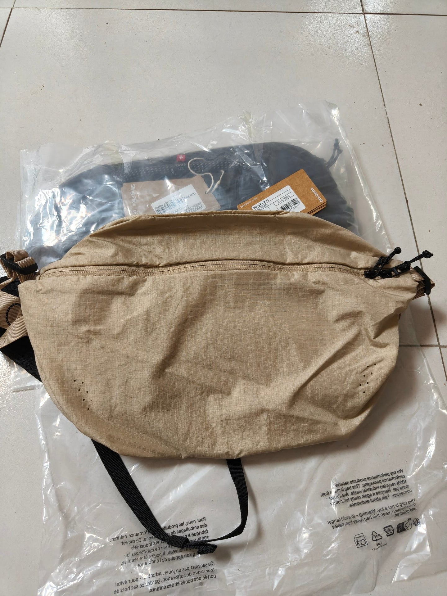 Women's & Men's Ultra Light Waterproof Running Leisure Men's Messenger Bag