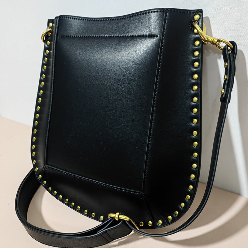 Innovative Moon Classic Rivet Fashion Retro Women's Shoulder Bag