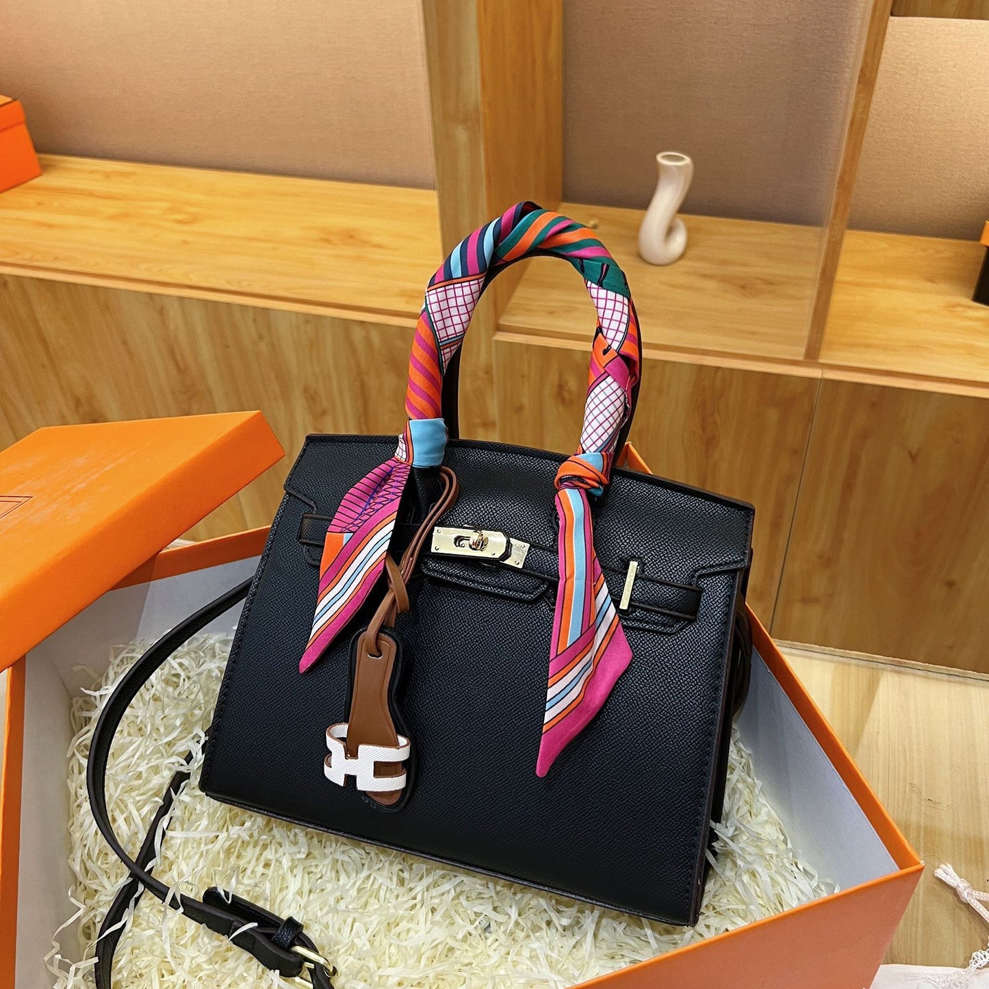 Cool Women's Kelly Stylish Large Capacity Women's Shoulder Bag