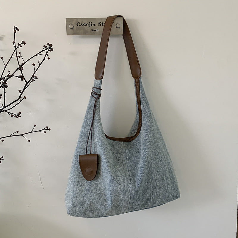 Women's Large Capacity Idle Style College Advanced Texture Commuting Women's Shoulder Bag