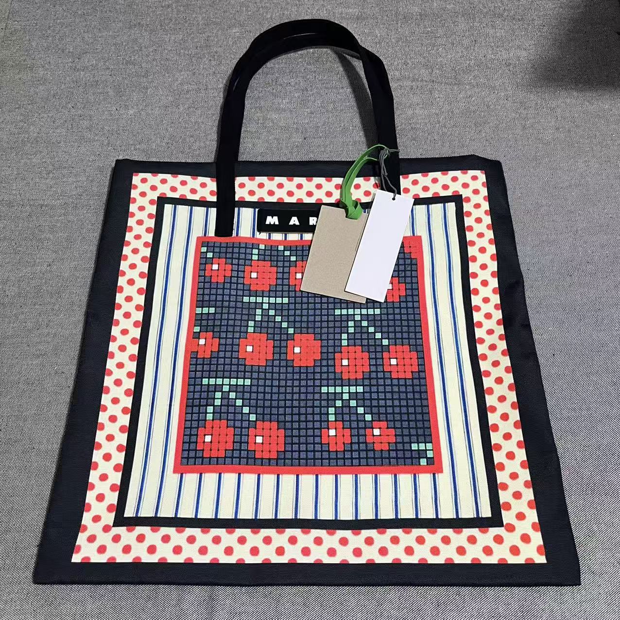 Pretty Classic Model Canvas Leisure Shopping Tote Bag