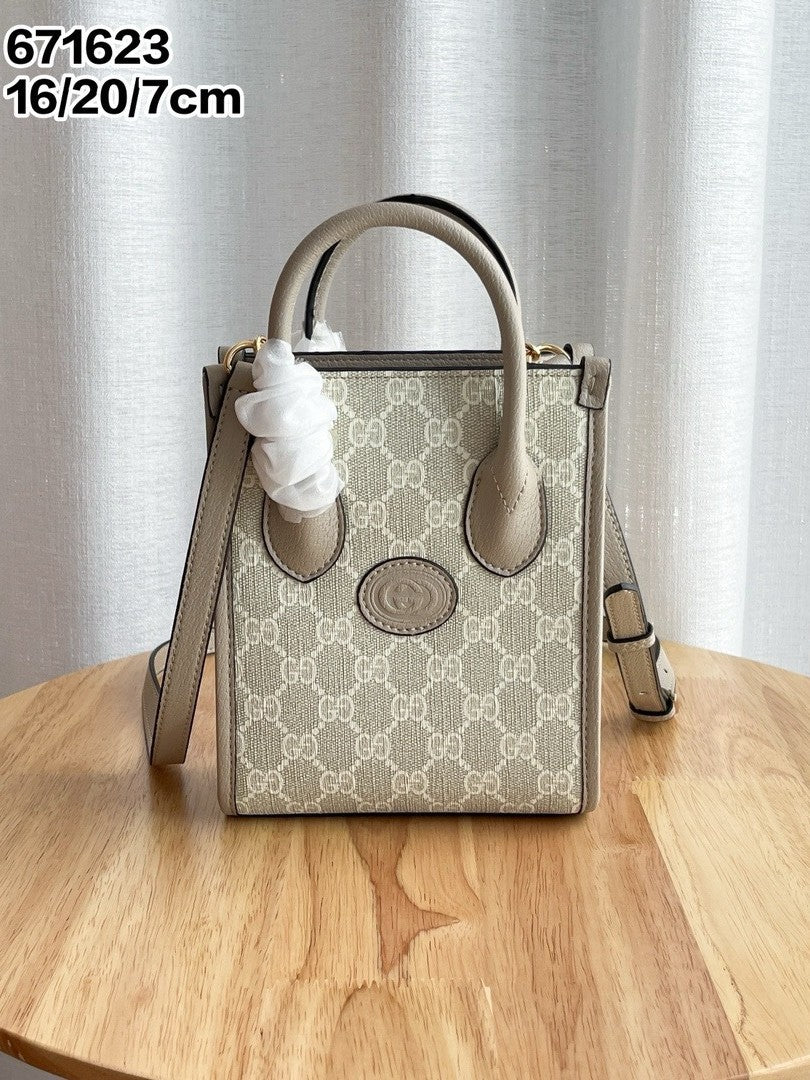Women's Genuine Leather Music Scores Classic Presbyopic Tote Bag