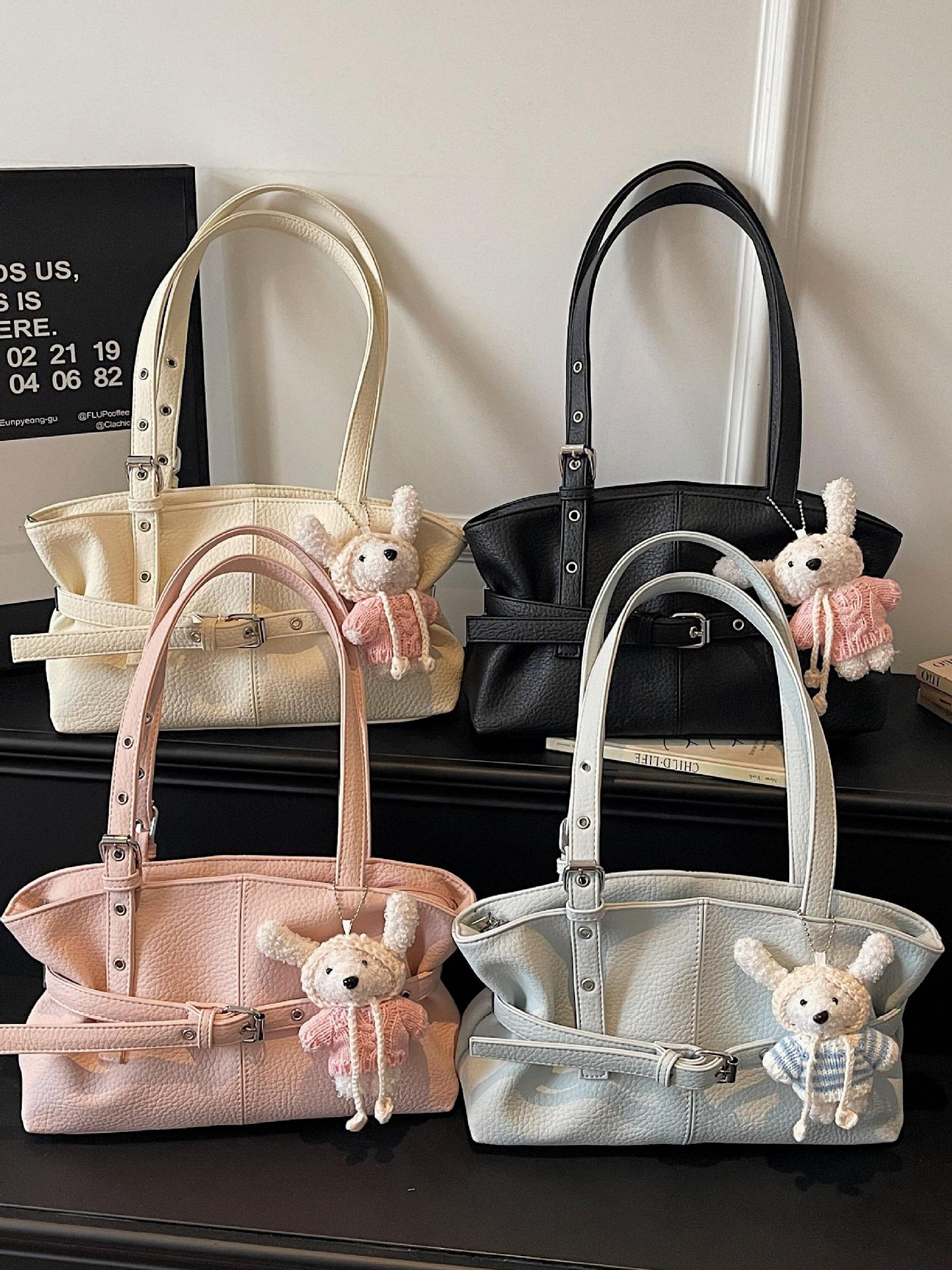 Women's Trendy Niche Commuting Motorcycle Fashion Pleated Underarm Bag