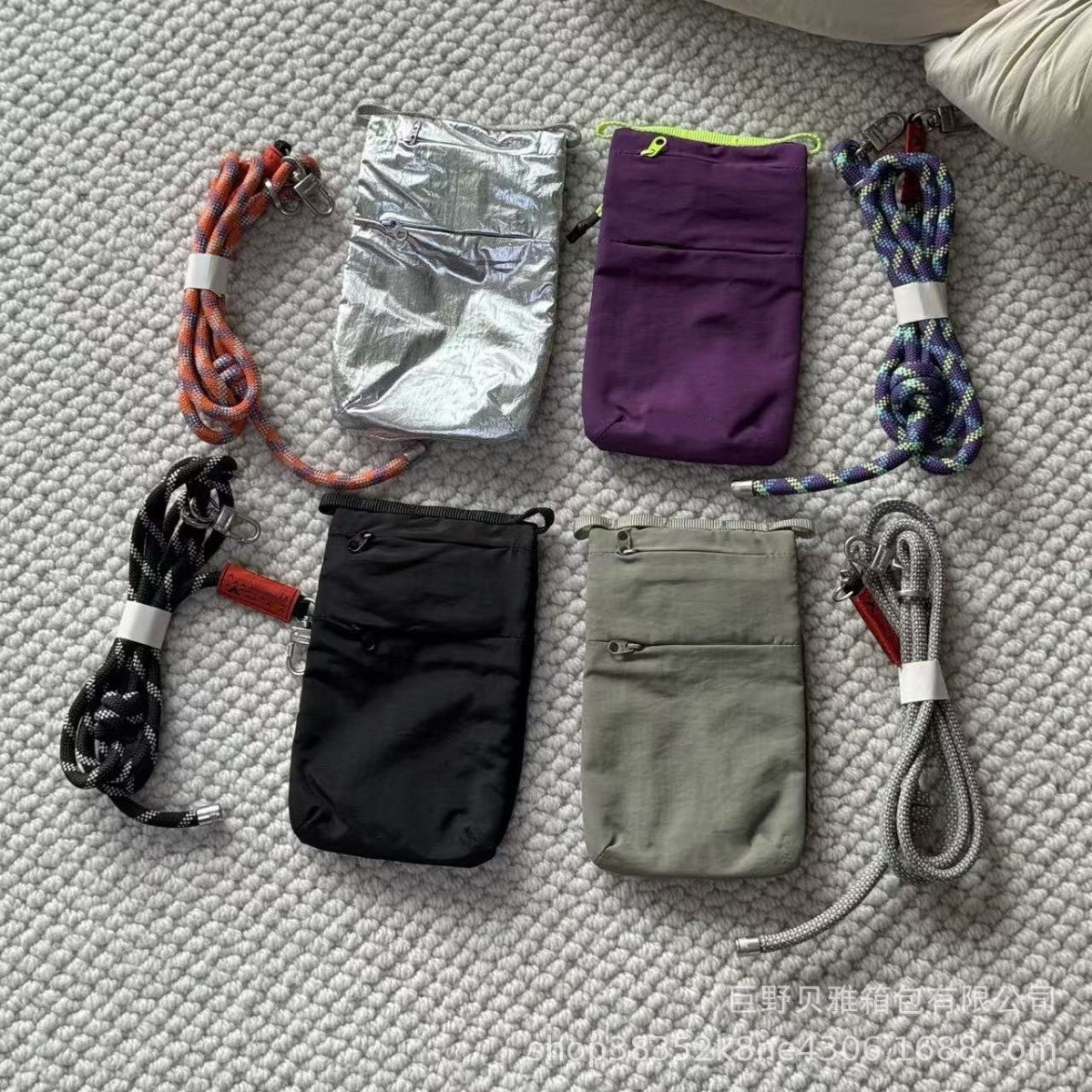 Unique Graceful Style Design Versatile Personality Mobile Phone Bag