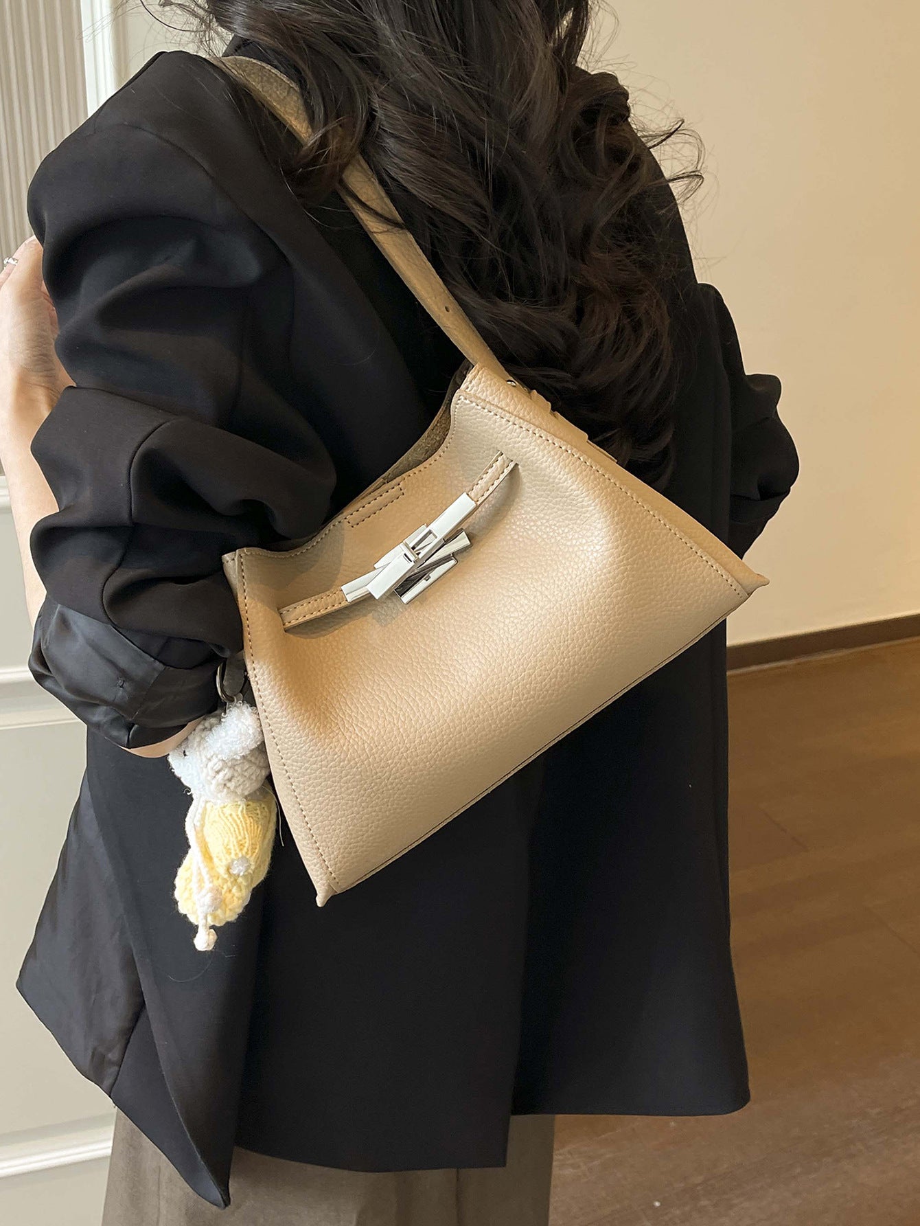 Women's High-grade Super Nice Simple Underarm Bags