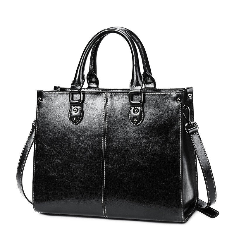 Women's Portable Large Capacity Retro French Commuter Women's Handbag