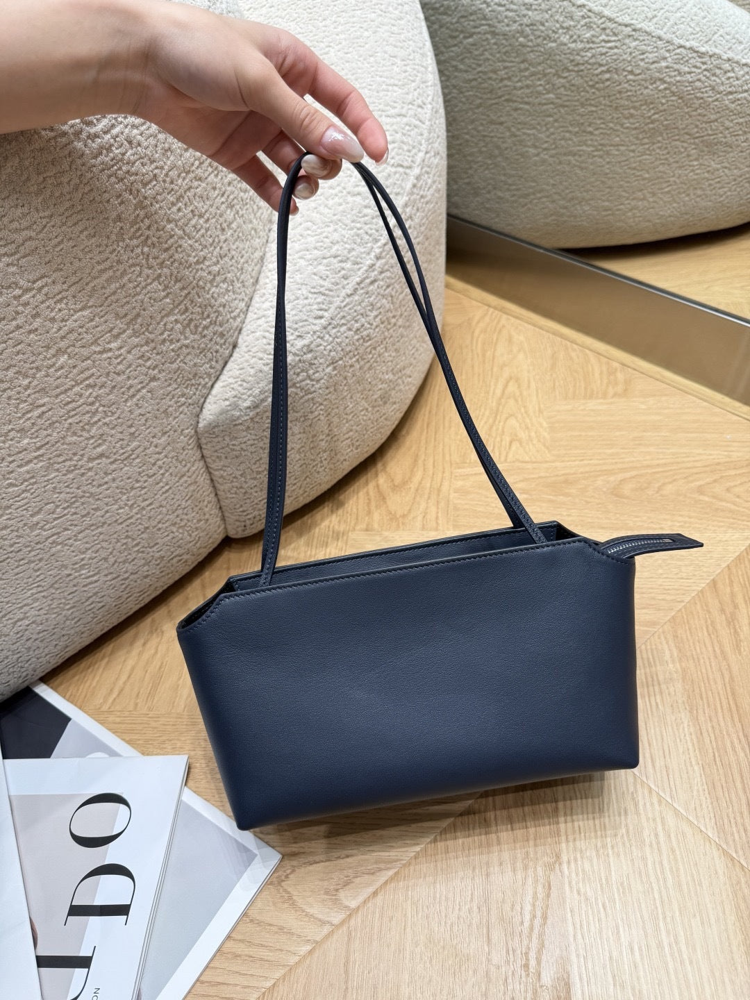 Genuine Leather Niche Sheepskin Minimalist Commuter Portable Underarm Bag