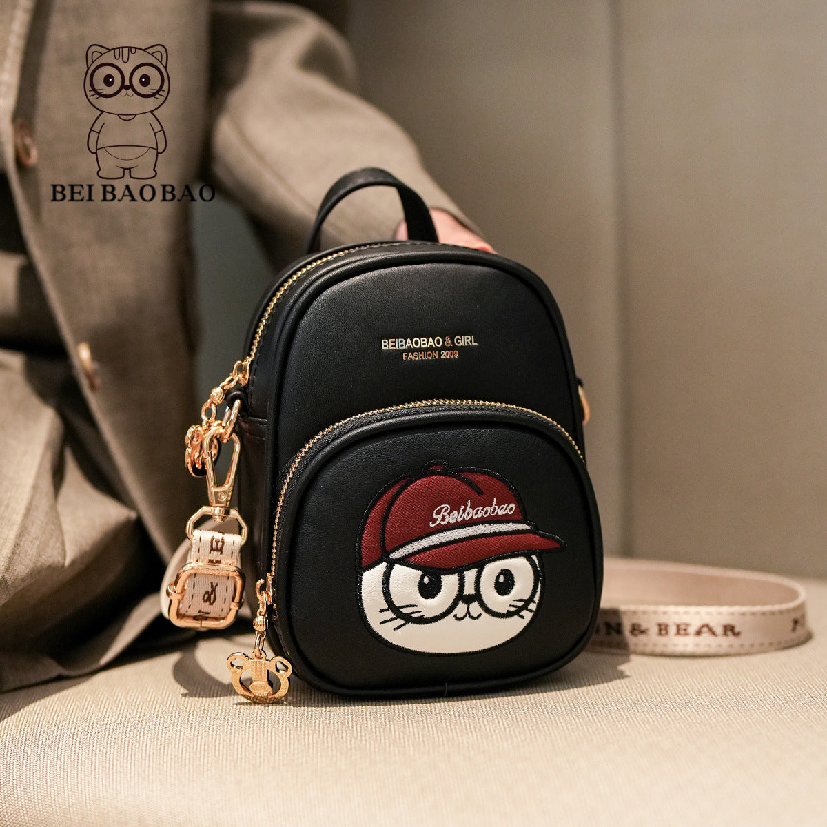 Women's Source Cartoon Baseball Cap Fashion Mobile Phone Bag