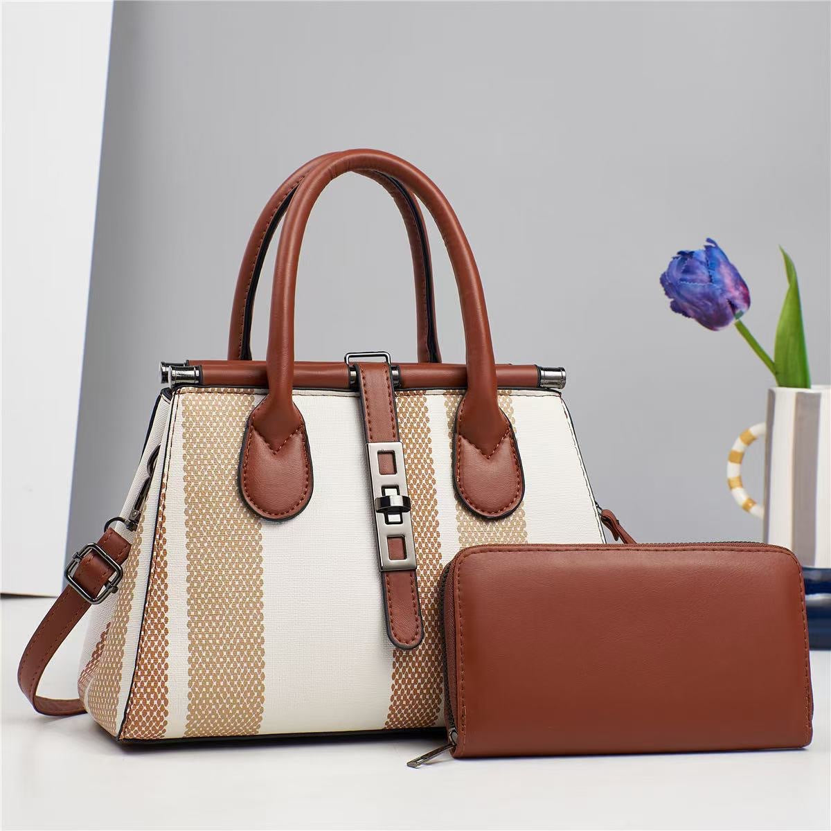 Fashion Large Capacity Contrast Color Texture Handbags