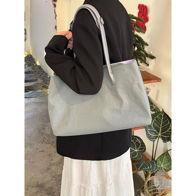 Women's Large Capacity Waterproof Nylon High-grade Simple Tote Bags