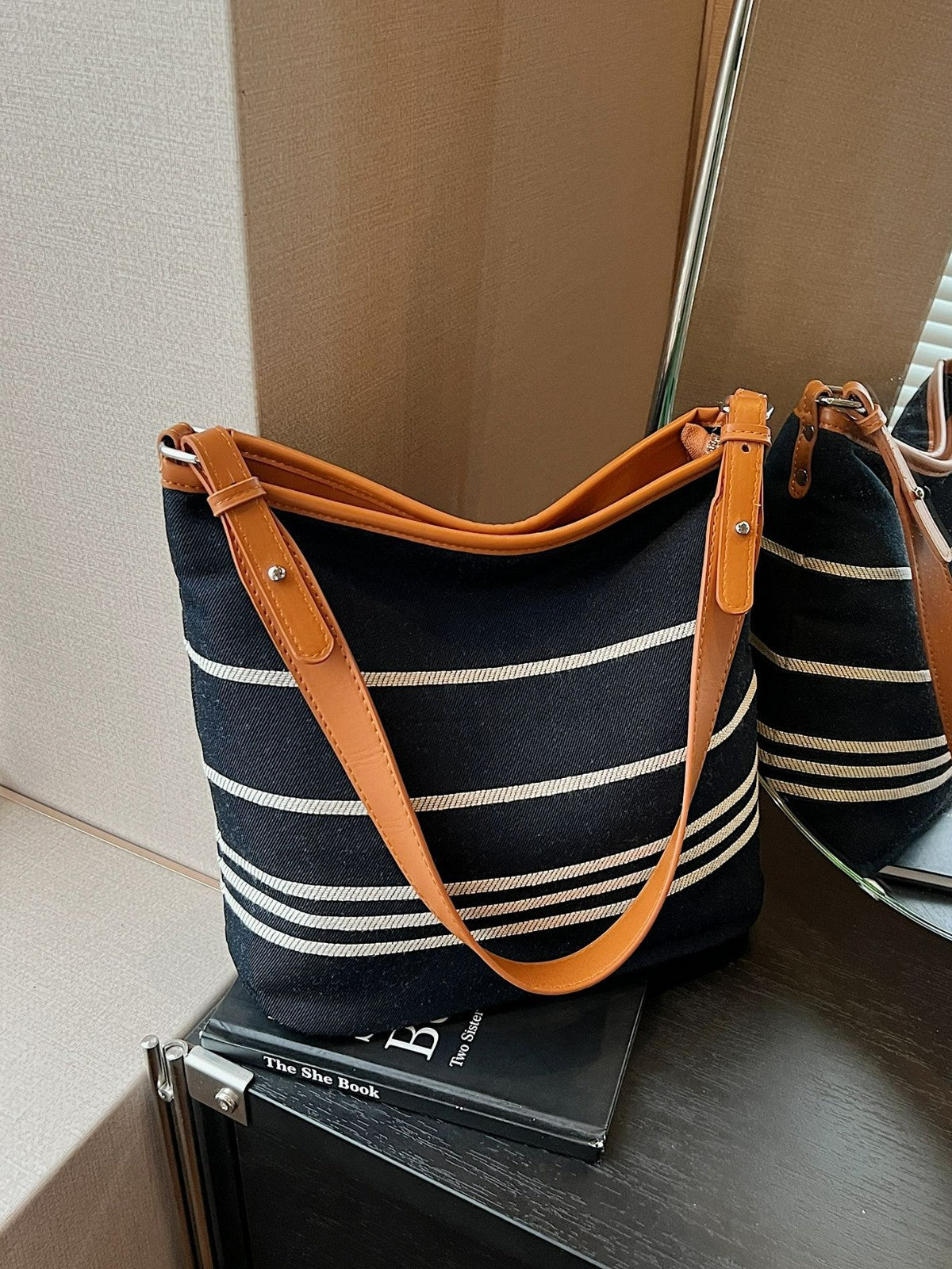 Women's Korean Minority Simple Class Commuter Large Capacity Women's Shoulder Bag