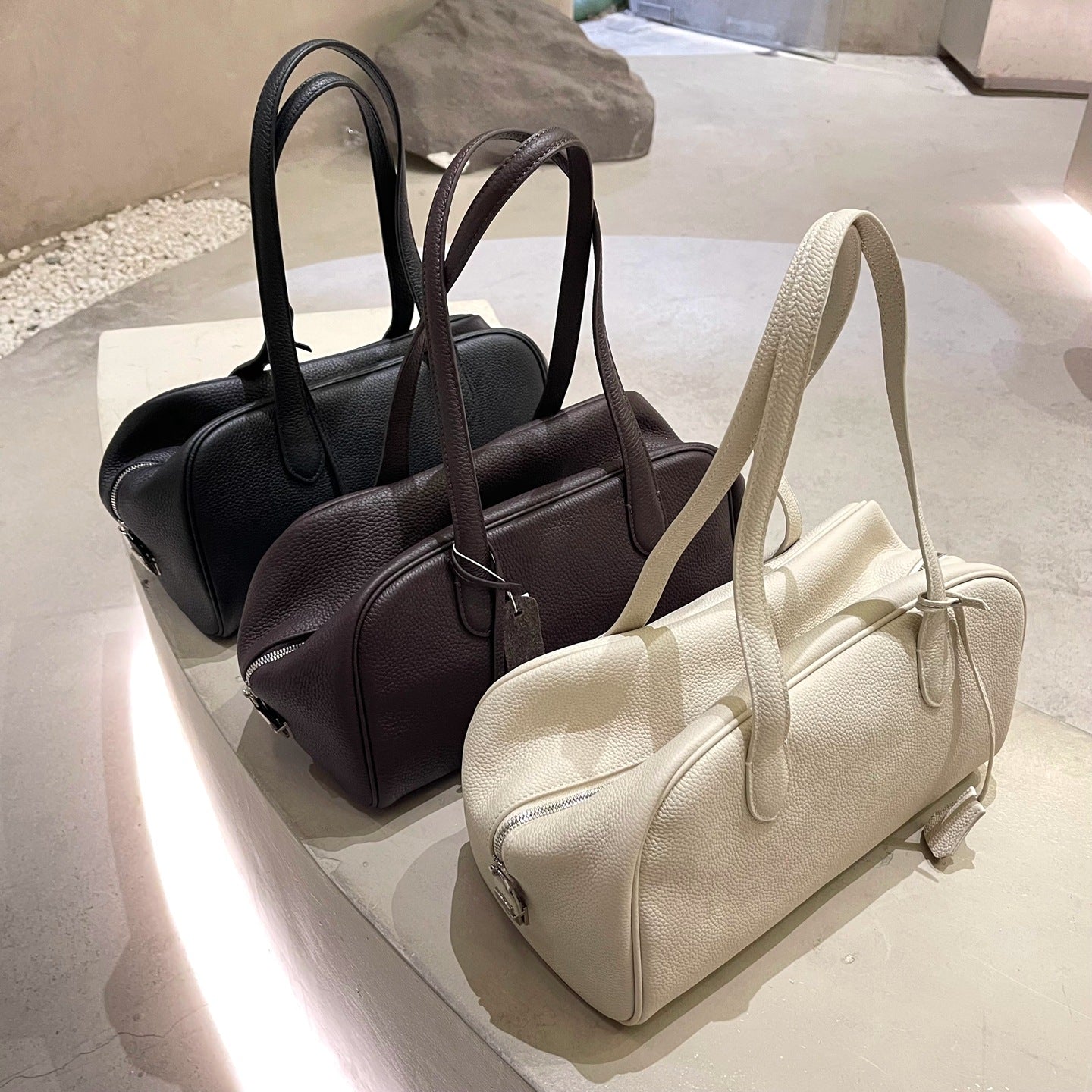 Women's Spring Cowhide Simple Large Capacity One Underarm Bowling Women's Shoulder Bag
