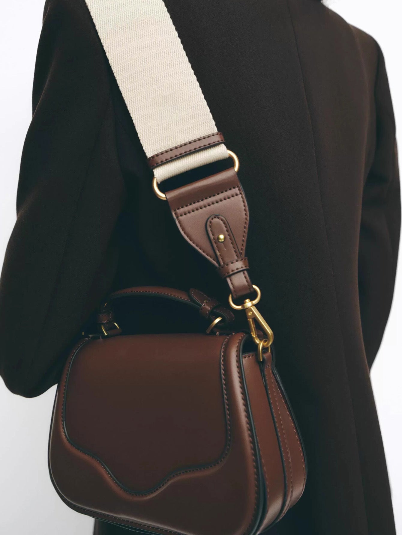 Women's Elegant Hand Holding Saddle Commuting Leisure Shoulder Bags