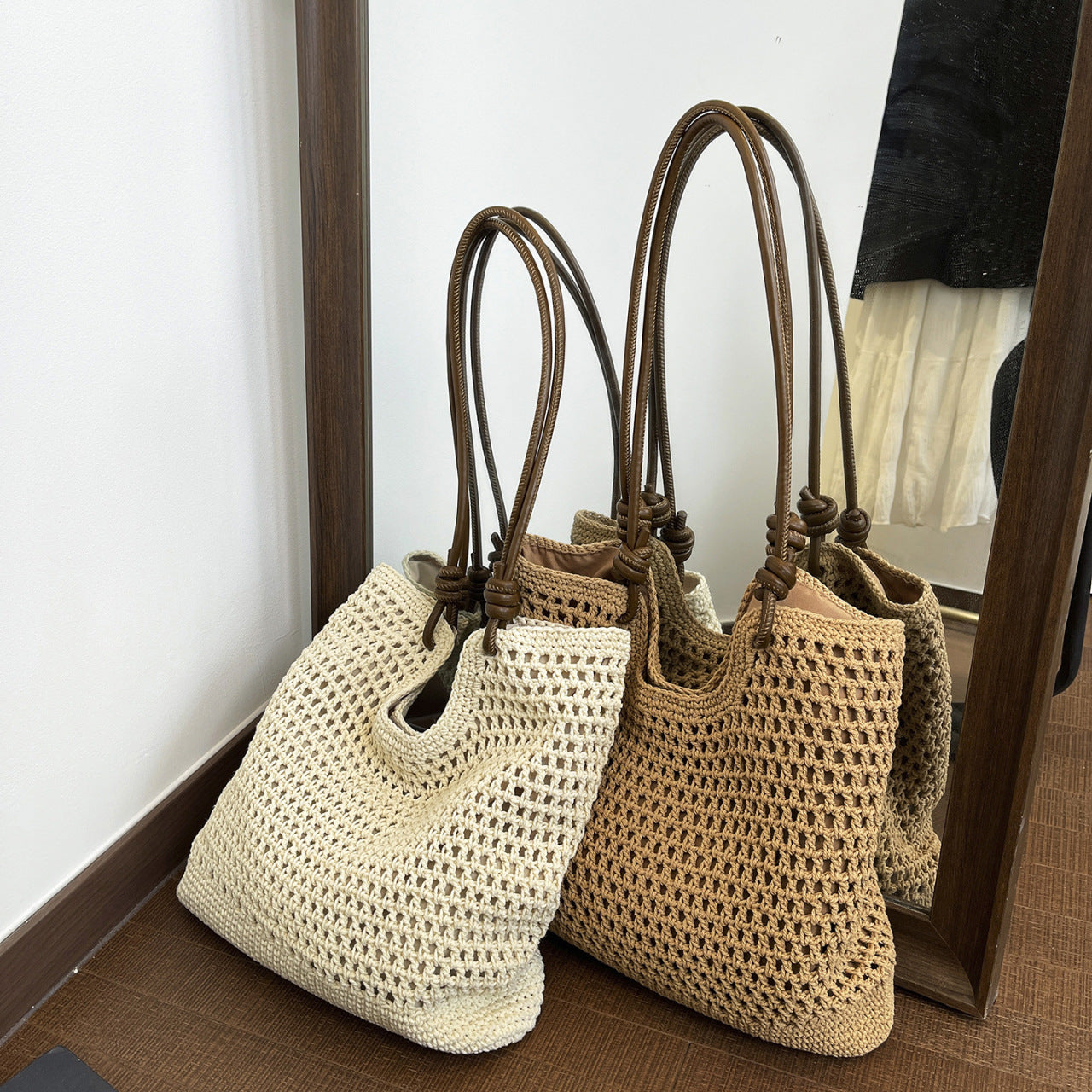 Women's Hand-woven Seaside Vacation Beach Temperament Commute Women's Shoulder Bag
