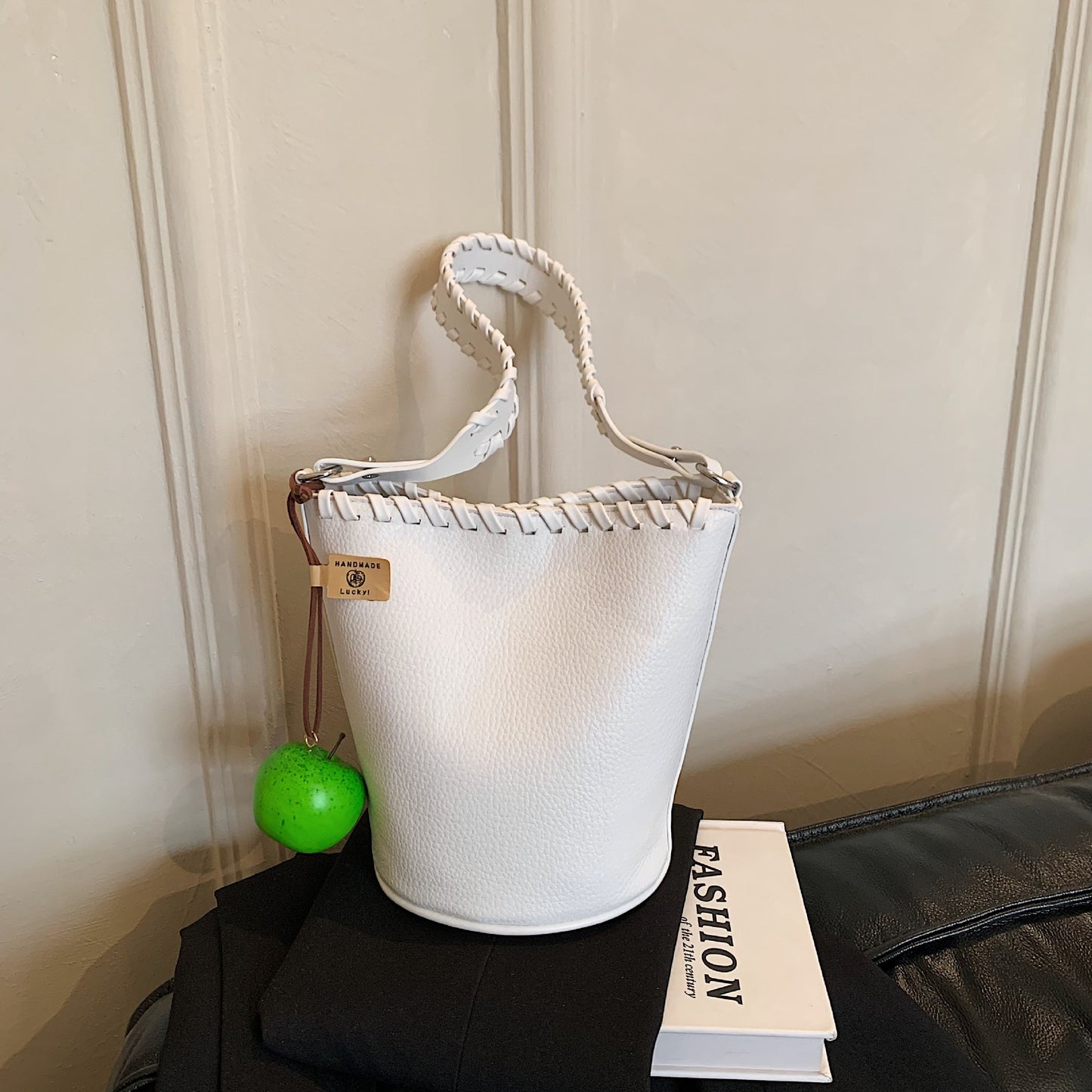 Fashion Underarm Simple Western Style Commuter Personalized Bucket Bag