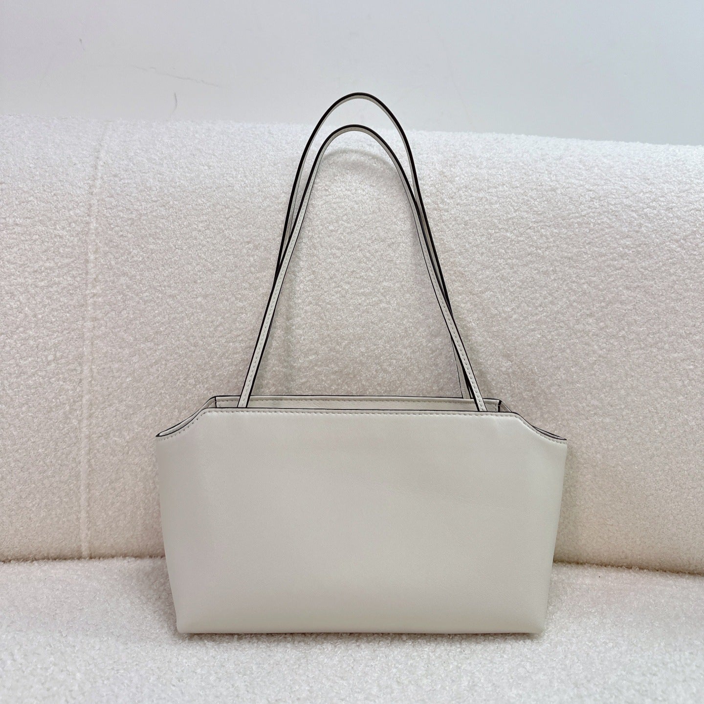Genuine Leather Niche Sheepskin Minimalist Commuter Portable Underarm Bag