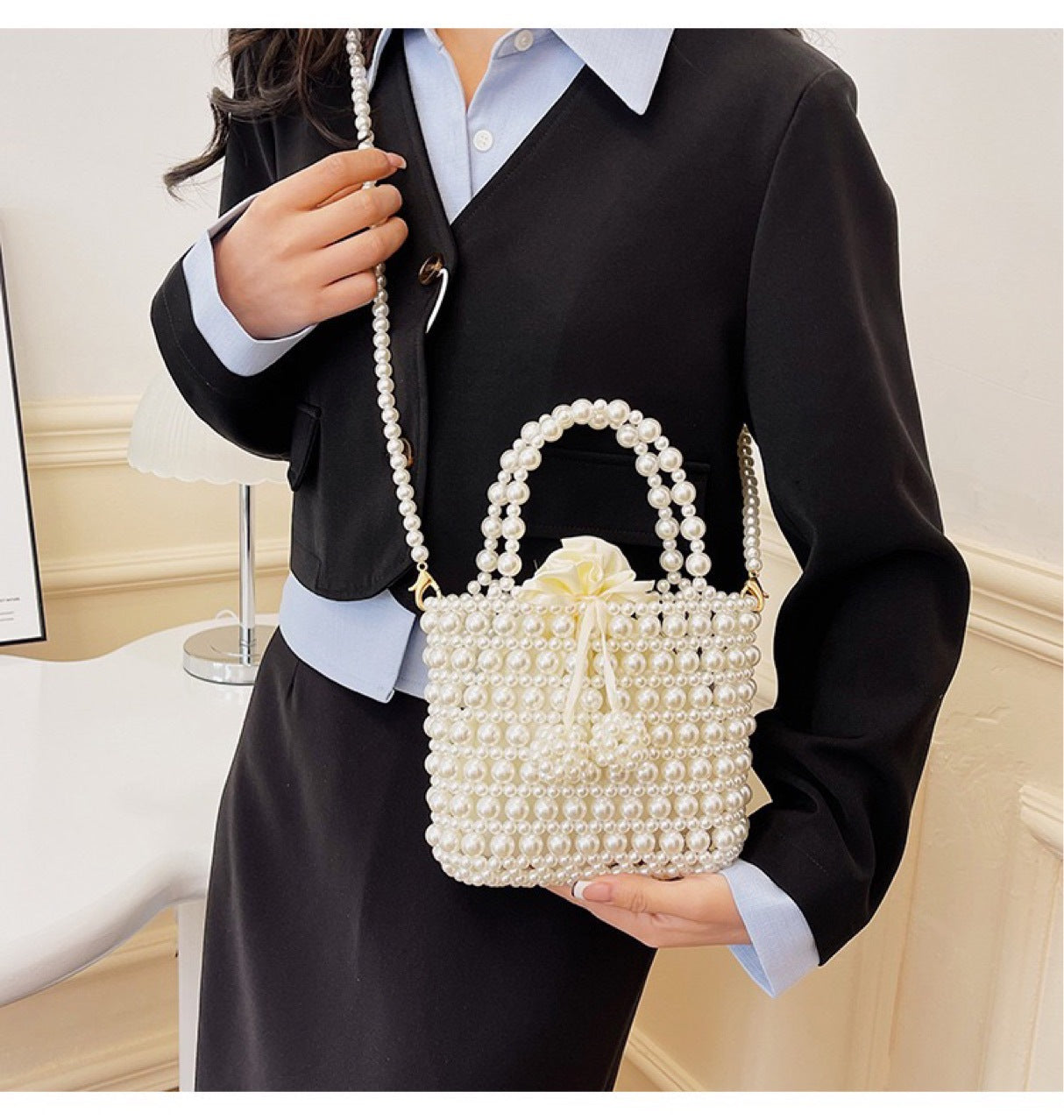 Women's Beaded Retro Fashion Sweet Pearl Hand Personality Women's Shoulder Bag