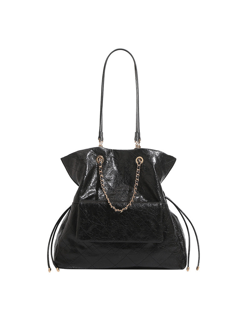 Women's Style Oil Wax Leather Diamond Chain Large Capacity Commuter Women's Backpack