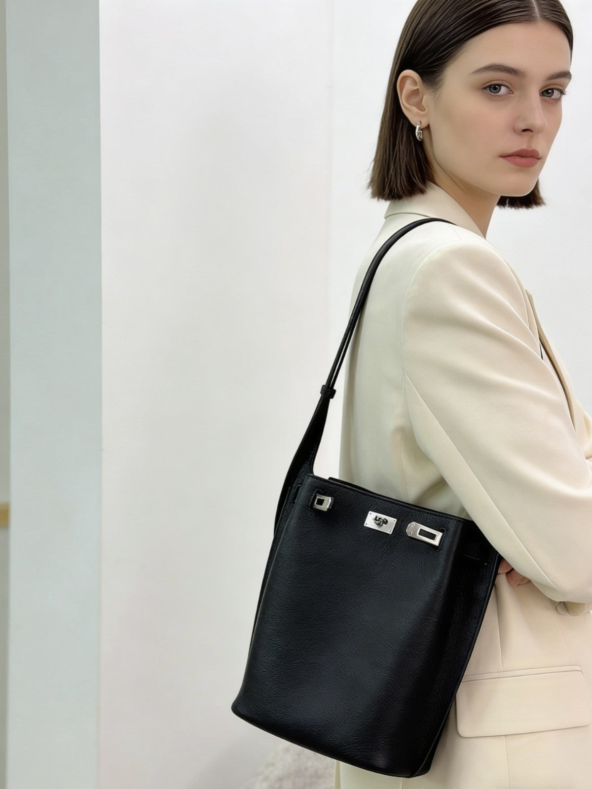 Women's High-grade First Layer Cowhide Kelly Large Bucket Bags