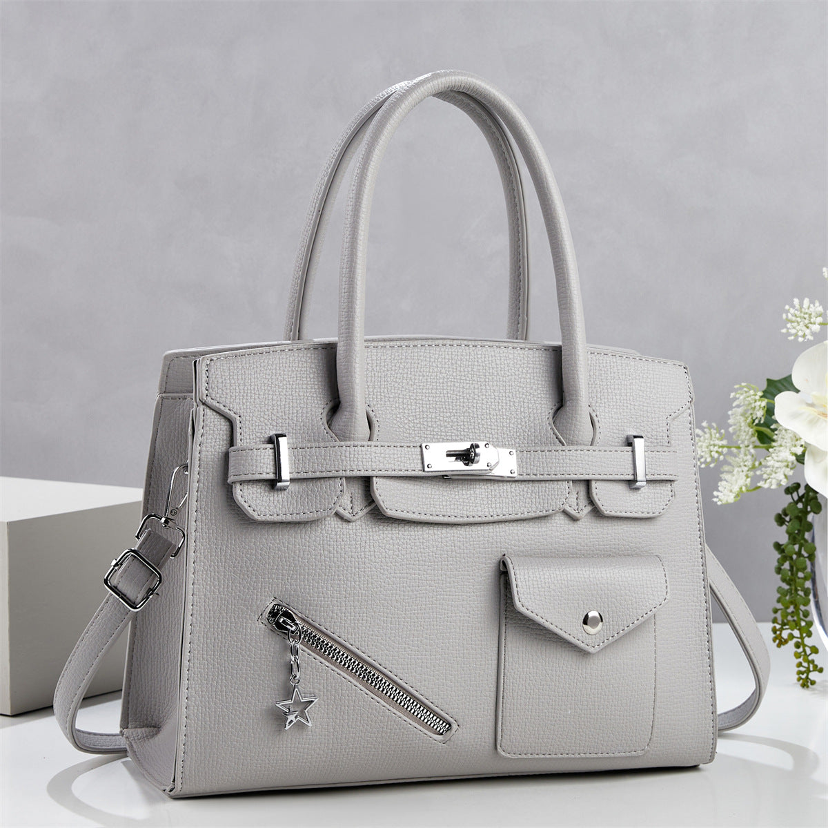 Women's Large Capacity Portable High-grade Niche Bags