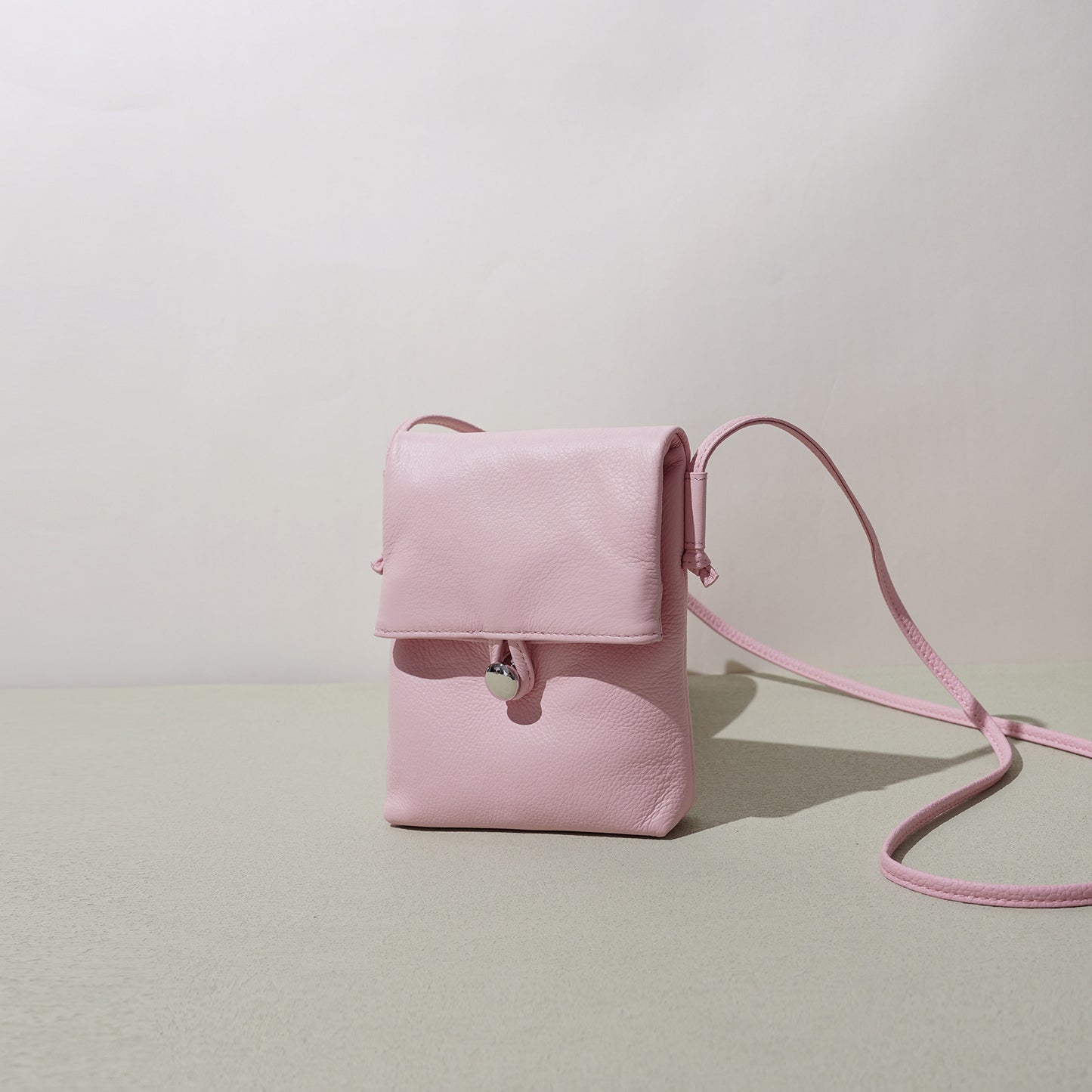 Women's Mini Fashion Vertical First Layer Cowhide Mobile Phone Bag