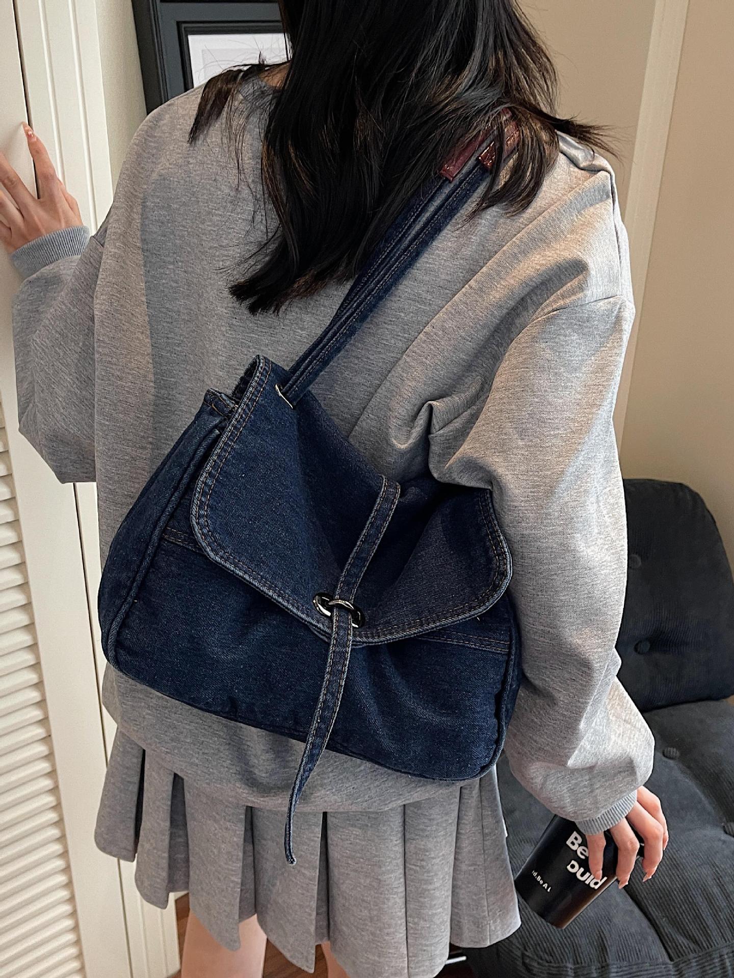 Women's Retro Denim Large Capacity Leisure Commute Tote Bag