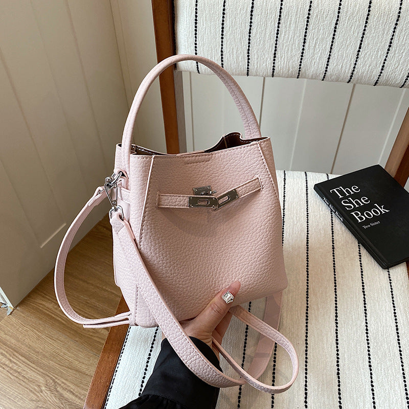 Women's Niche Vintage Fashion Versatile Commute Minimalist Bucket Bag
