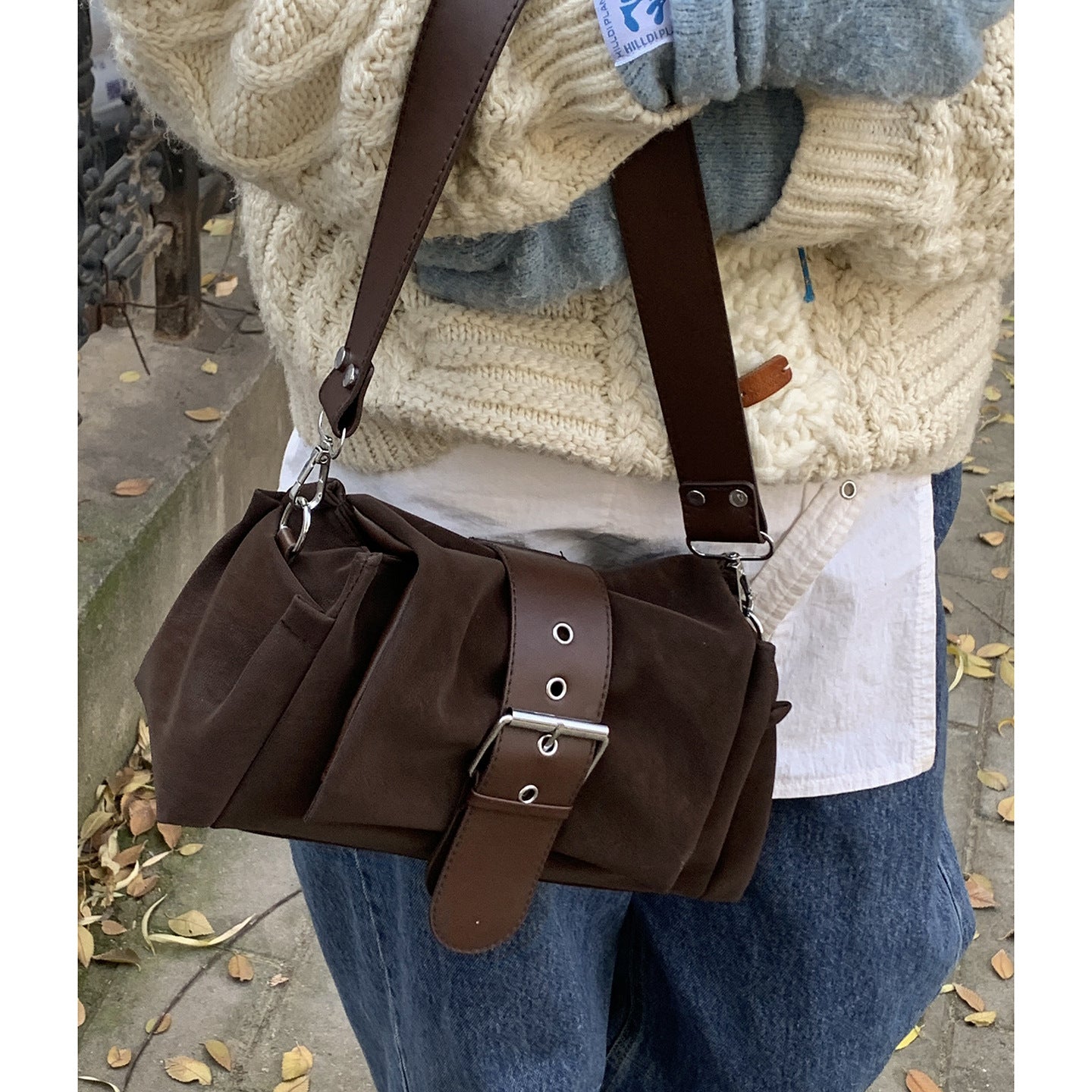 Women's Retro Minority Textured Simple Winter Commuter Underarm Bag