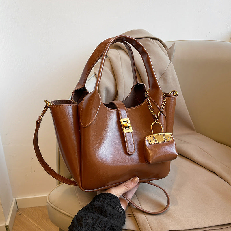 Women's Design Fashion Trend Retro Cross Body Women's Messenger Bag