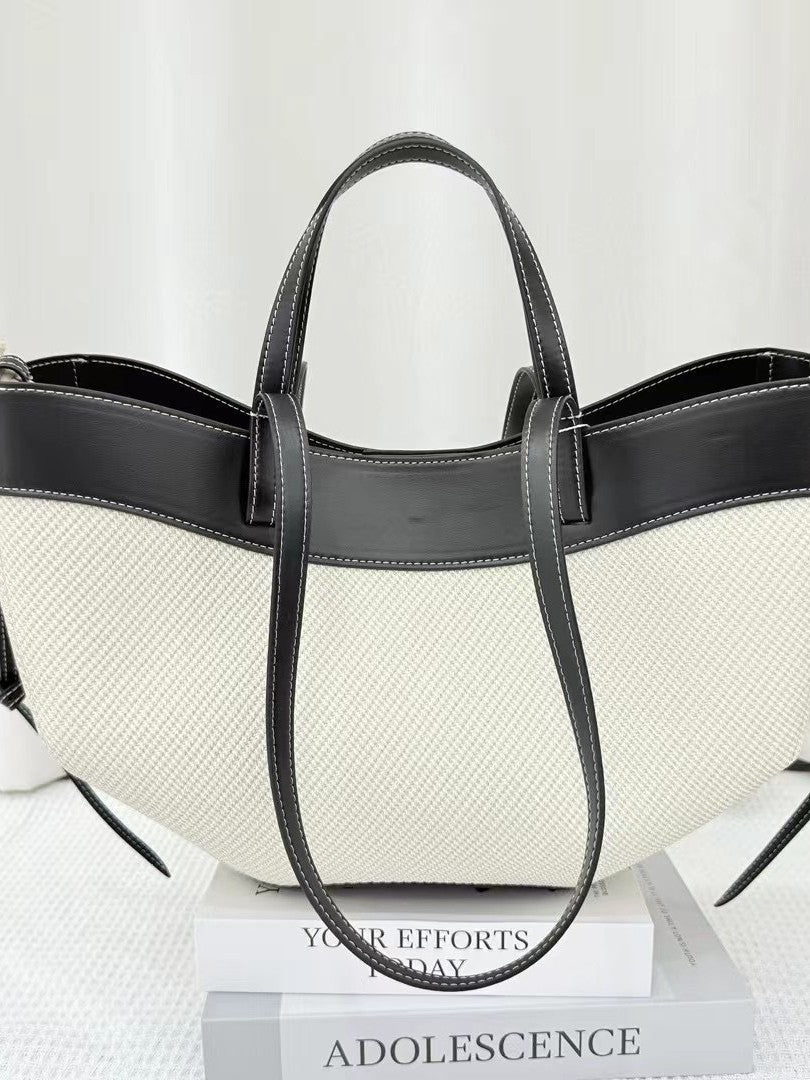 Beautiful Canvas Cowhide Large Capacity Fashion Women's Handbag