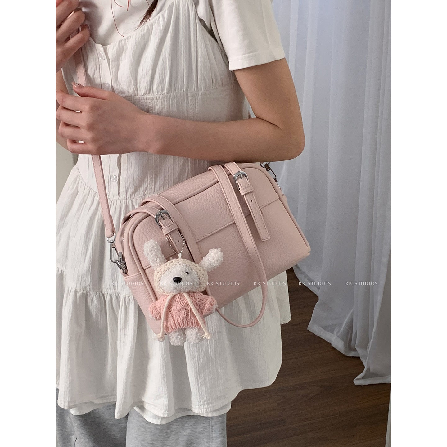 Pretty Large Capacity Female Simple Commuter Bags
