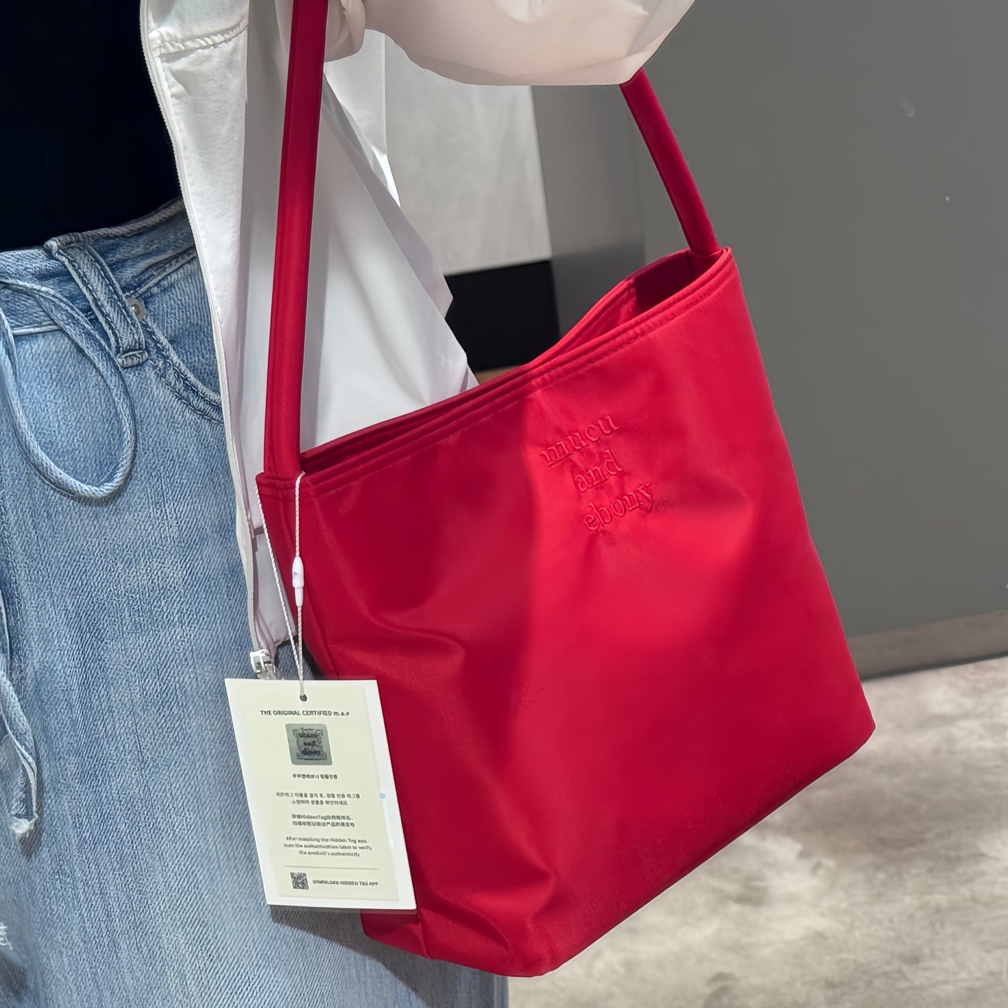 Trendy Attractive Women's Niche Nylon Commute Bucket Bags
