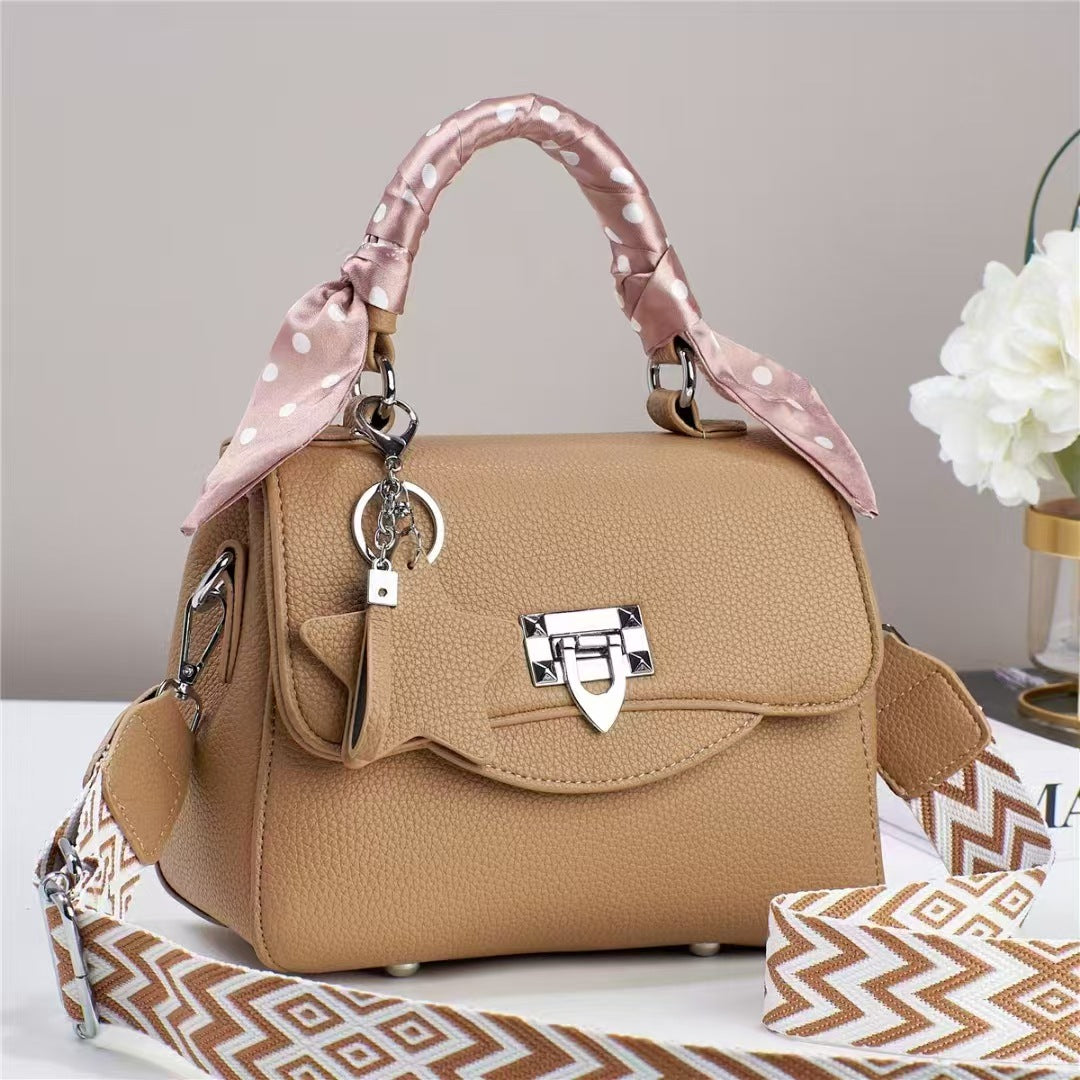 Women's Korean Fashion Large Capacity Elegant Commuter Women's Handbag