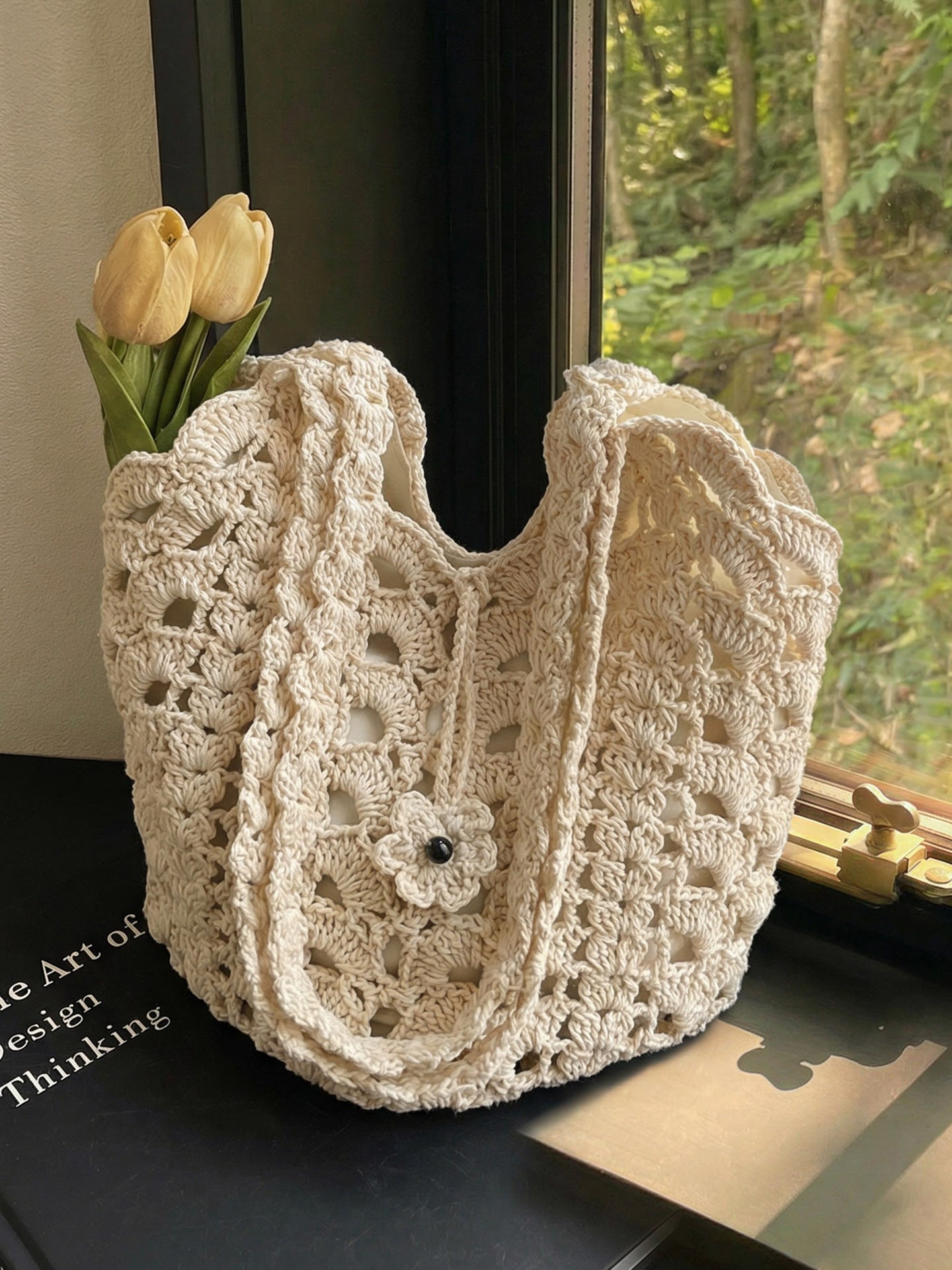 Women's Hollow Straw Large Capacity Summer Single Seaside Vacation Style Women's Shoulder Bag